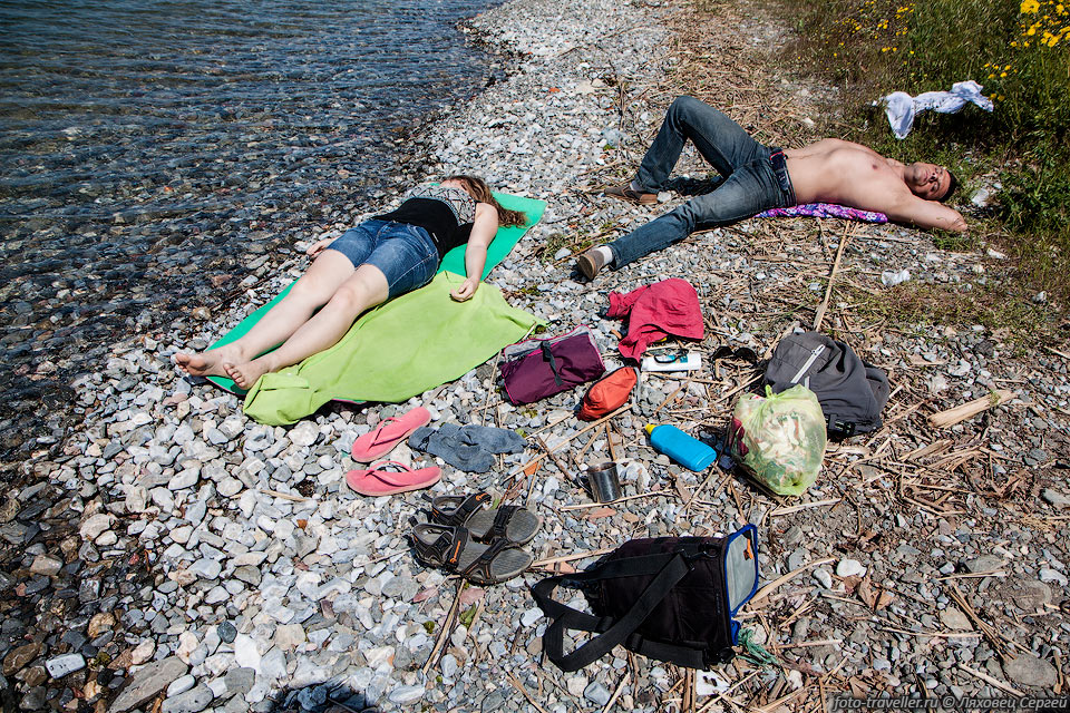 Отдыхаем на берегу Охридского озера, купаться еще холодно