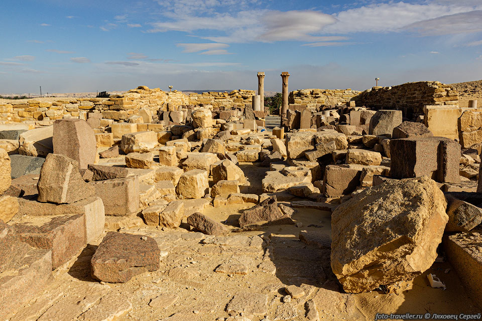 Руины Абусира - мало что осталось на своем месте