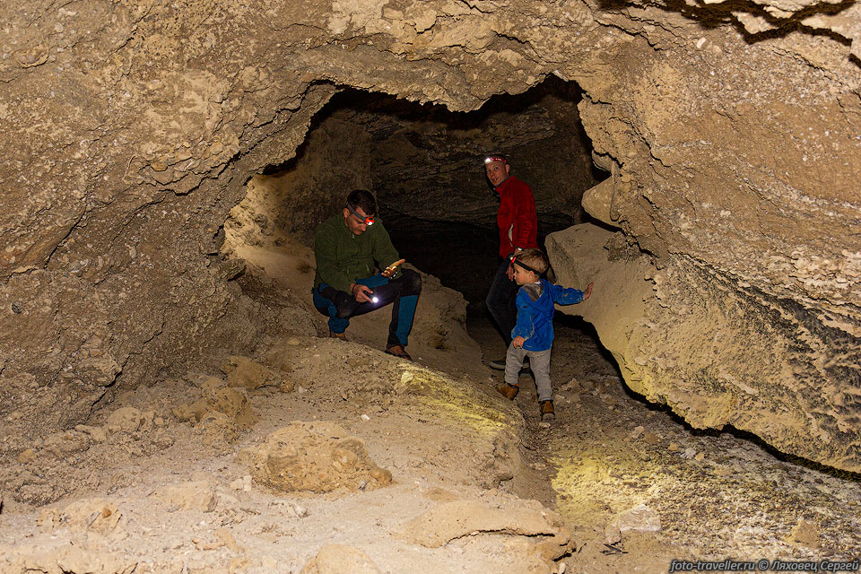 Информации о соляных пещерах в горе Содом практически нет в Интернете