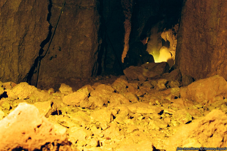 Дно большого колодца в пещере Артура Григоряна