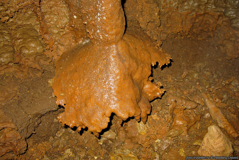 Натек в пещере Паустовского