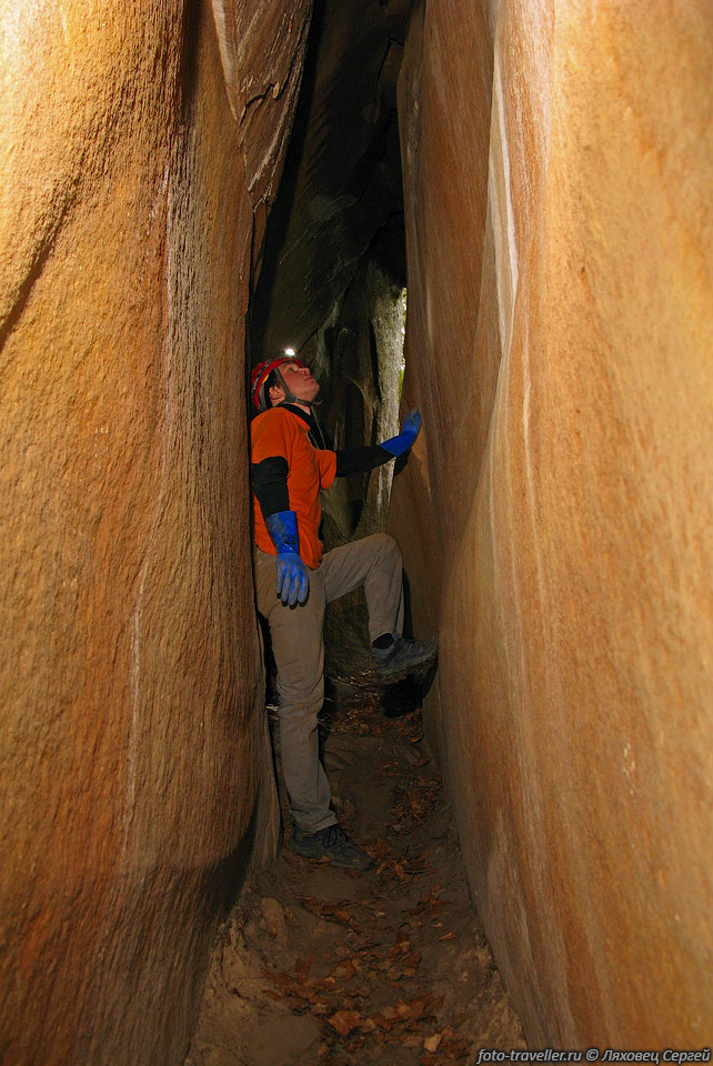 Пещера заложена по тектоническому разлому