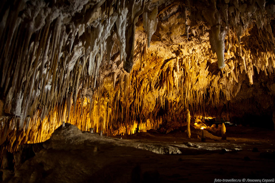Пещеры были названы в честь лошади Келли, которая вместе с всадником 
провалилась в один из входов в 1880 году