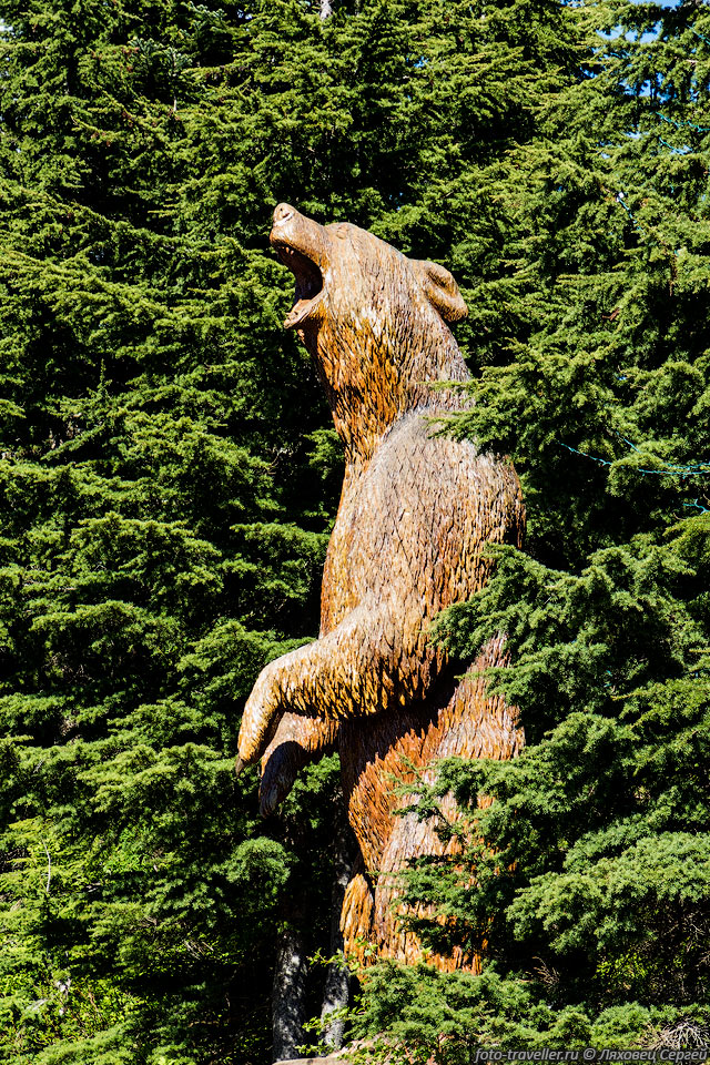 Деревянный медведь