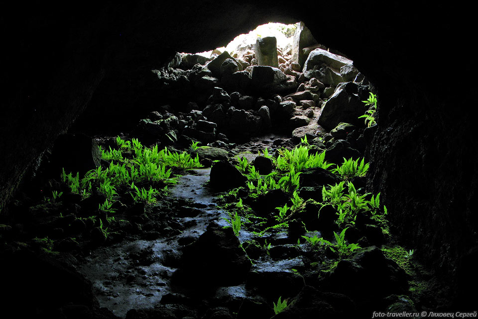 Западный ход пещеры Ана Те Паху.