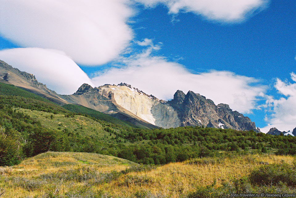Белый глаз скалы.
Гора Кабеса дель Индио (Cerro Cabeza del Indio).