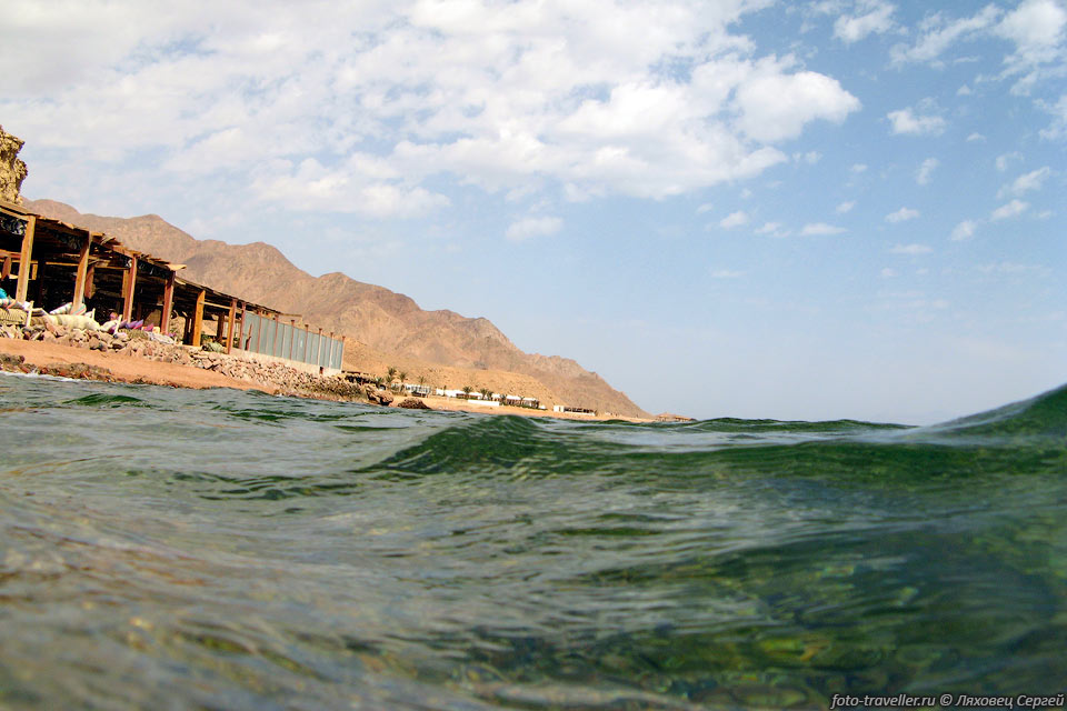 Дахаб - курортный город на востоке Синайского полуострова, на 
берегу Акабского залива Красного моря.