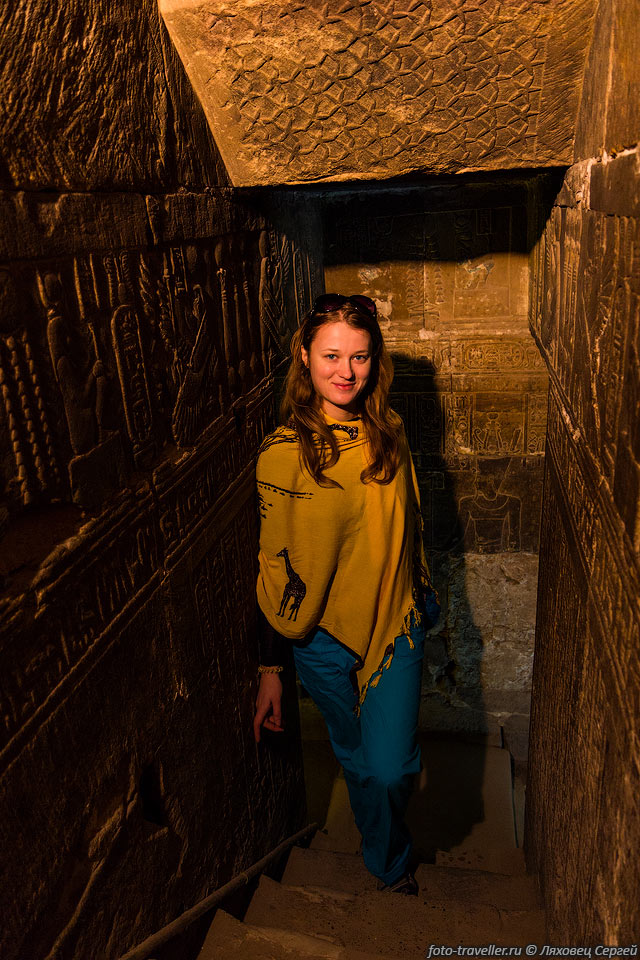 В подземельях храма Хатхор