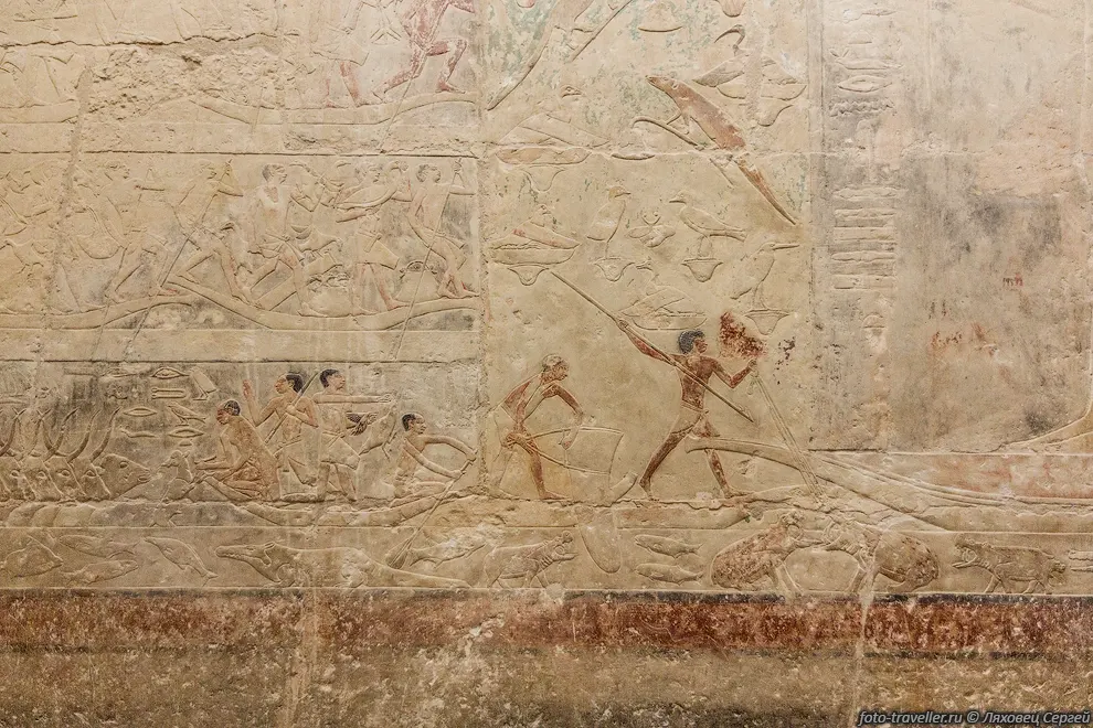 В Саккаре находится мастаба Идут (Tomb of Idut).
Гробница построена для принцессы V династии, вероятно, дочери фараона Унаса