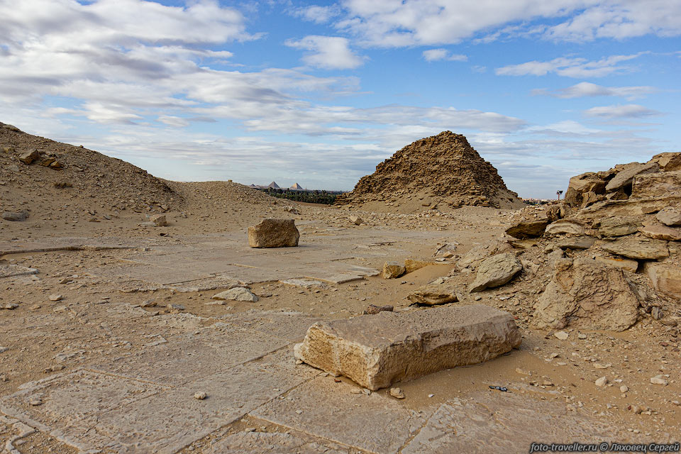 Пирамида Сахуры в Абусире