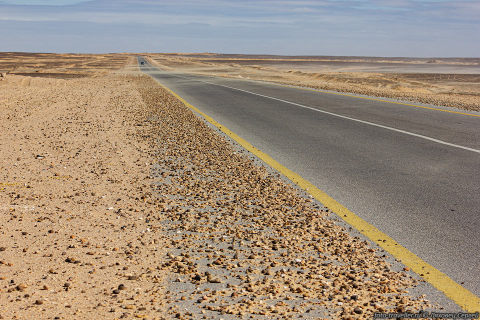 Дорога из Бахарии в Бени-Мазар