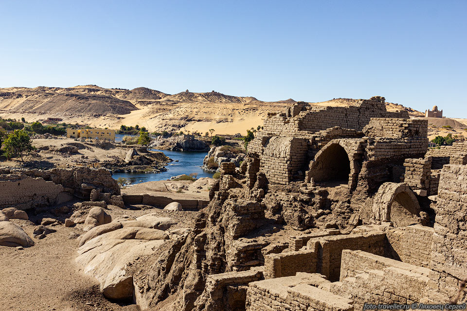 Руины Абу (Элефантина, Ruins of Abu) на острове Элефантина (Elephantine 
Island).