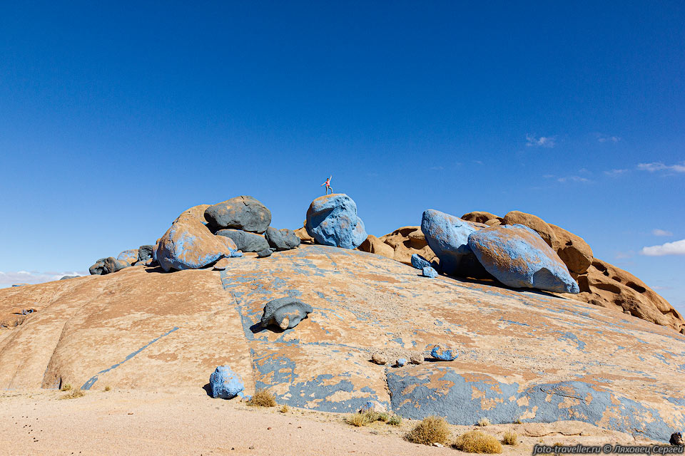 Голубая пустыня (Blue Desert) на Синайском полуострове.
Это не природный феномен, это рукотворная достопримечательность.