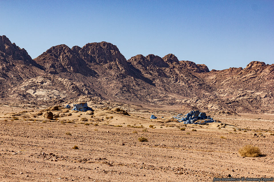 Вершина Джебель Хаммами (Jebel Hammami) в Голубой пустыне