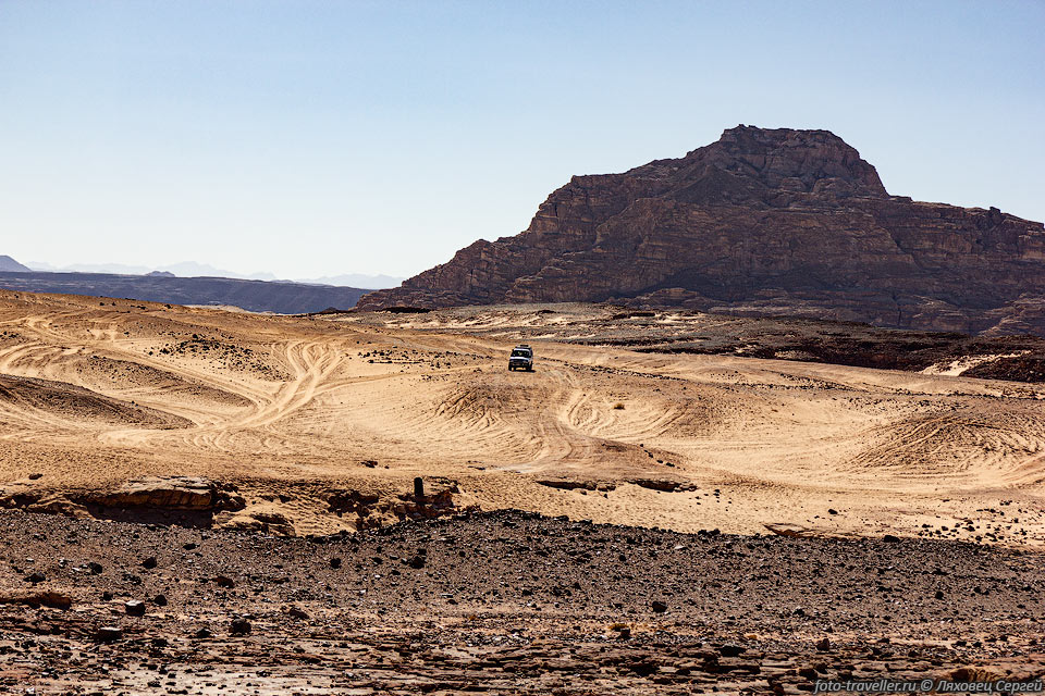 Дорога возле выхода из Красного каньона