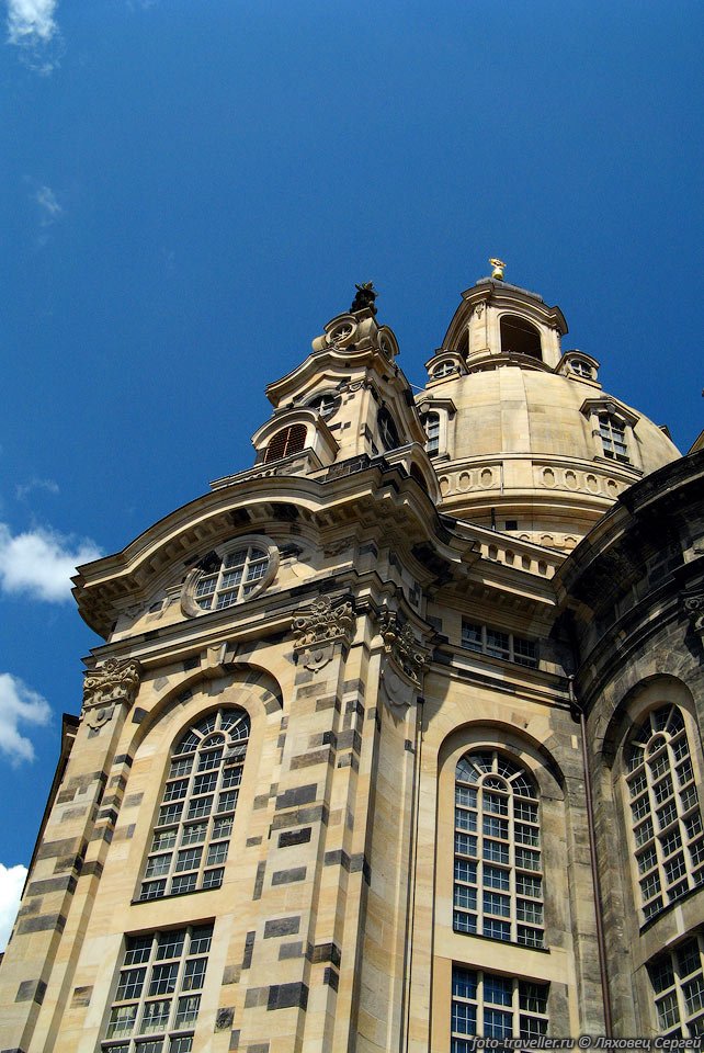 Церковь Богородицы «Фрaуэнкирхе» (Frauenkirche) - один из наиболее 
значительных соборов Дрездене.