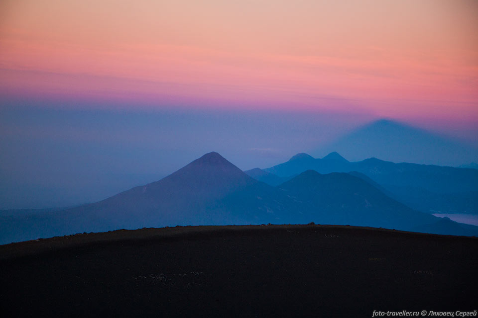 Рассвет на вулкане Акатенанго.