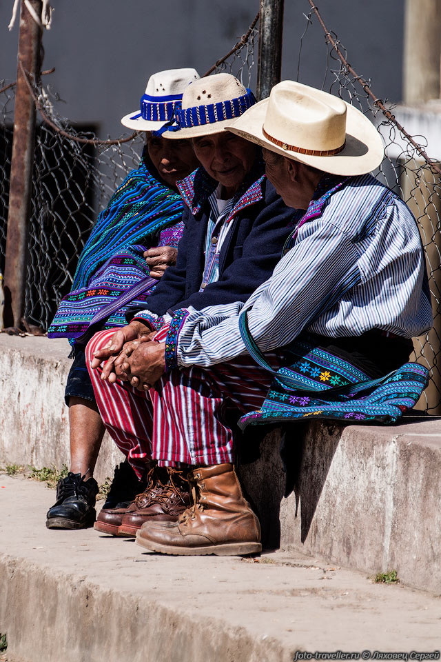 Население Гватемалы составляет около 15 млн. человек.
По численности населения Гватемала занимает первое место среди государств Центральной 
Америки.