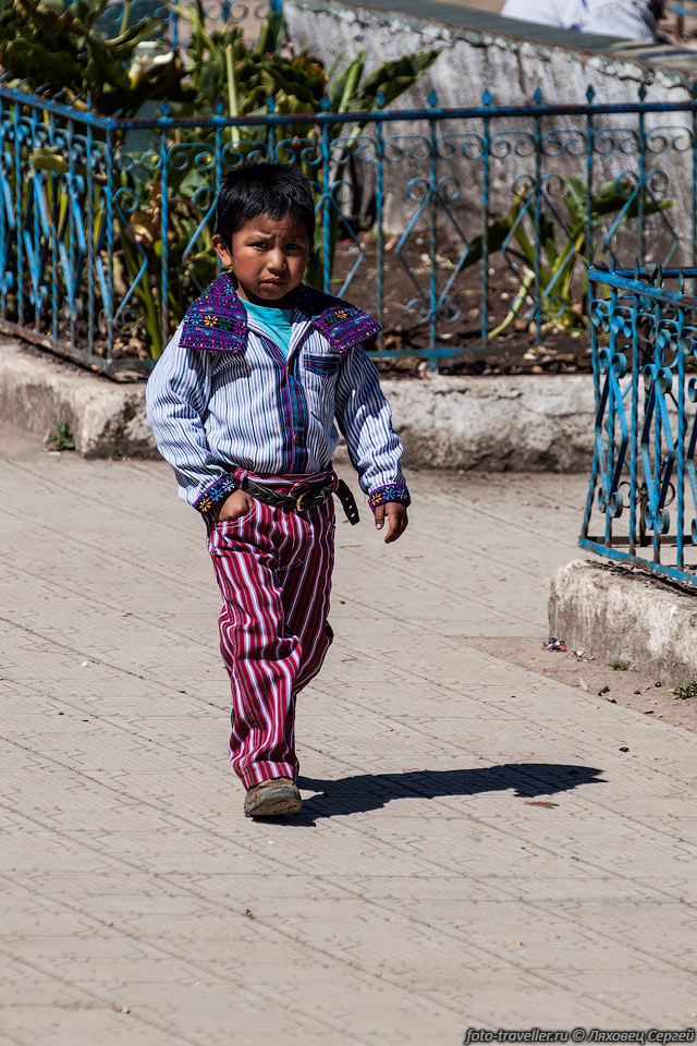 Продолжительность жизни в Гватемале 69 лет у мужчин, 73 года у 
женщин