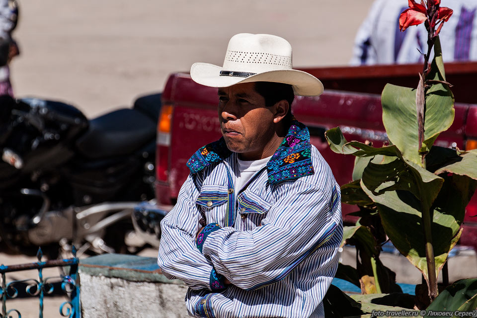 Грамотность в Гватемале не очень высокая - 75% мужчин, 63% женщин