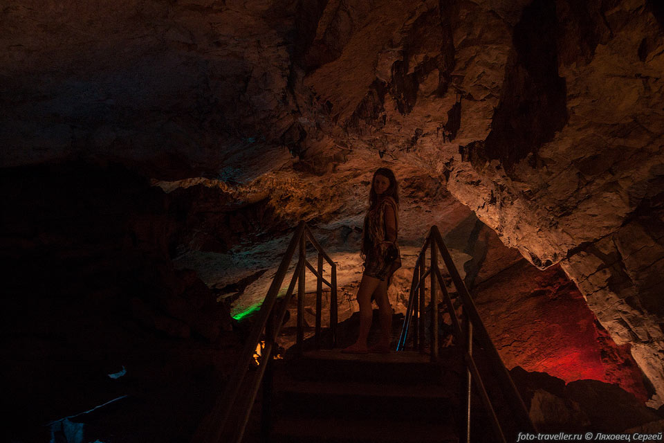 Дорожка в пещере Таулабе