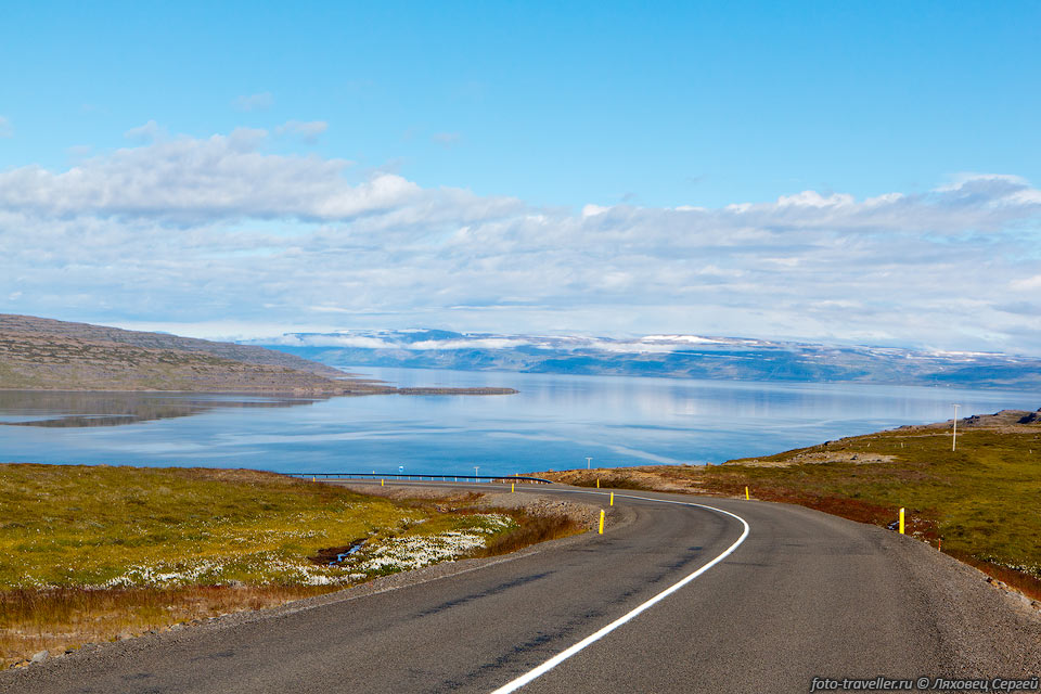 Западные фьорды (Вестфирдир, Vestfirðir) 
меньше посещаются туристами, чем остальная Исландия