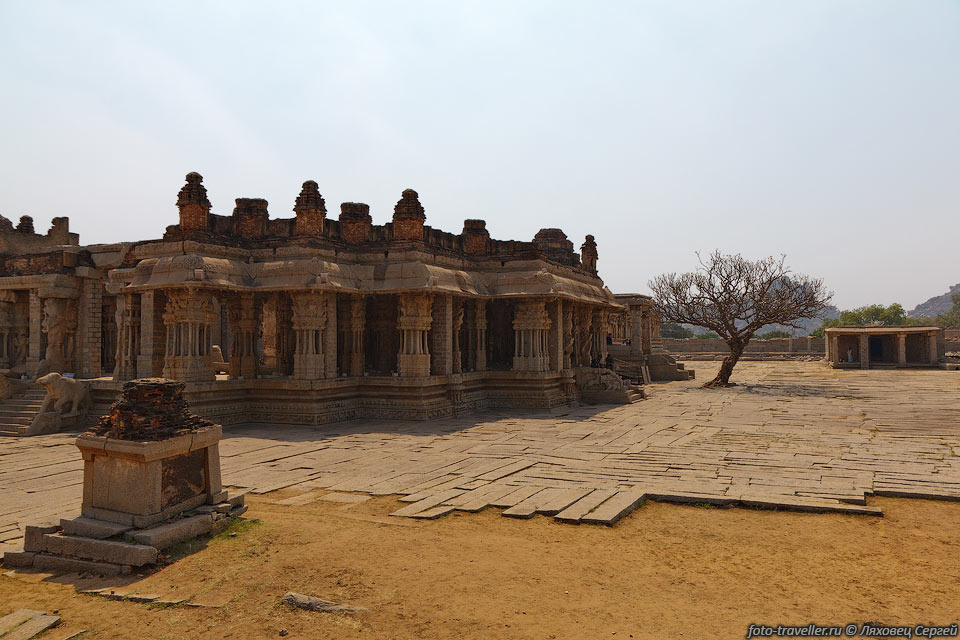 Храм Виттала (Виттхала, Vittala Temple).