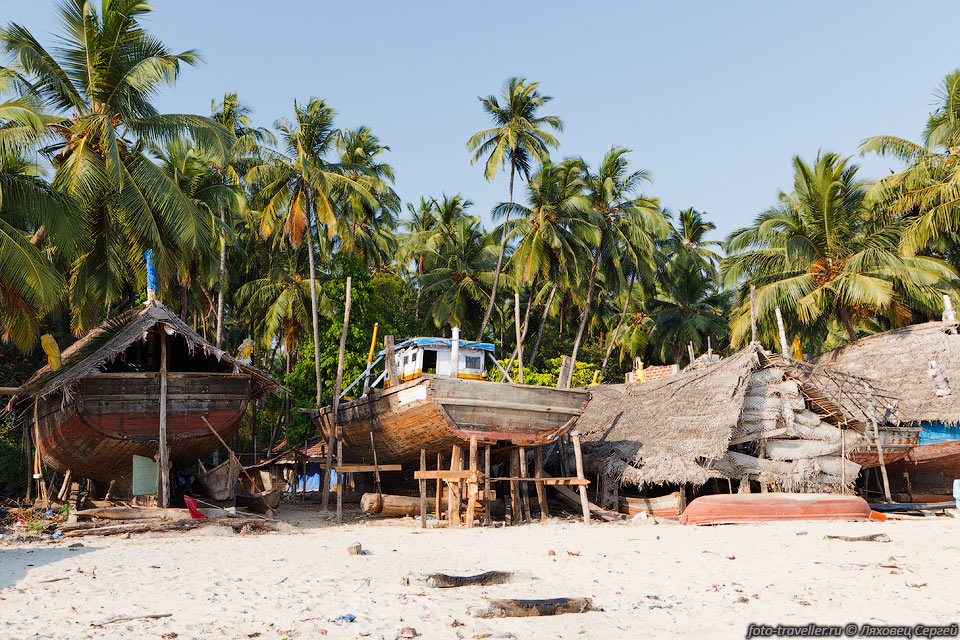 Жилье и лодки в поселке Малван (Malvan, 
Malwan).
Этот маленький городок является центром рыбного промысла.