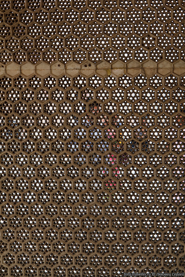 Мраморная решетка в Красном форте