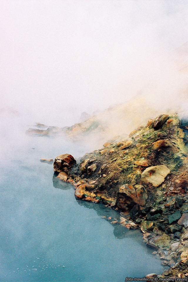 Горячее озеро на Нижне-кошелевских горячих источниках.