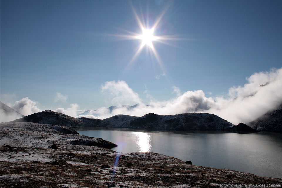 Сылтранкель - одно из крупнейших высокогорных озер Приэльбрусья,

площадь его водной поверхности около 30 га.