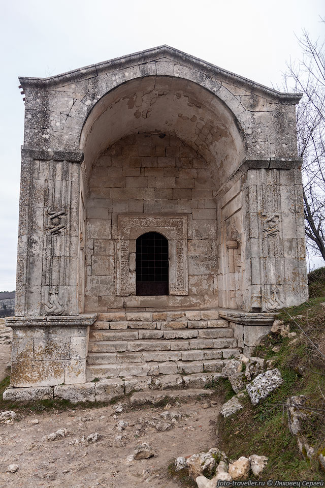 Мавзолей Дюрбе Джанике Ханым
построен в 1437 году, по приказу хана Тохтамыша, в память о его дочери Джанике-ханым.