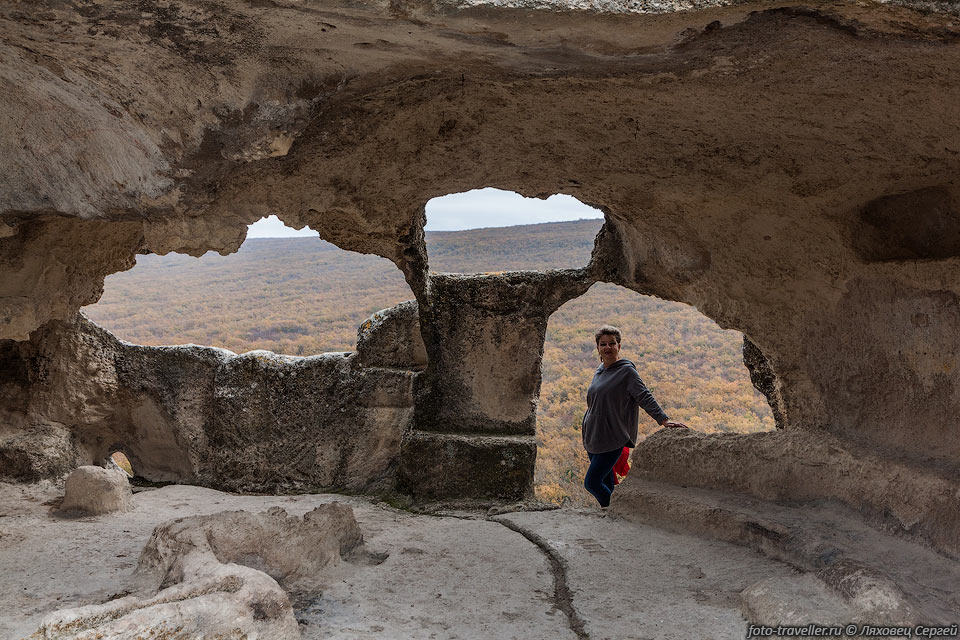Вид из пещерного храма