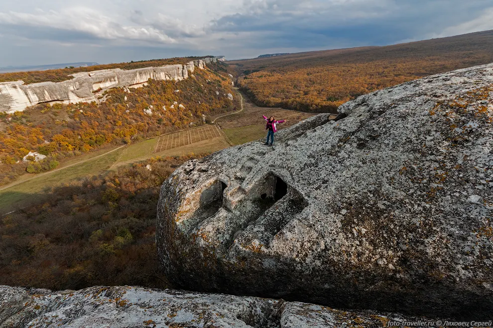 Это место Эски-Кермена часто бывает на фотографиях