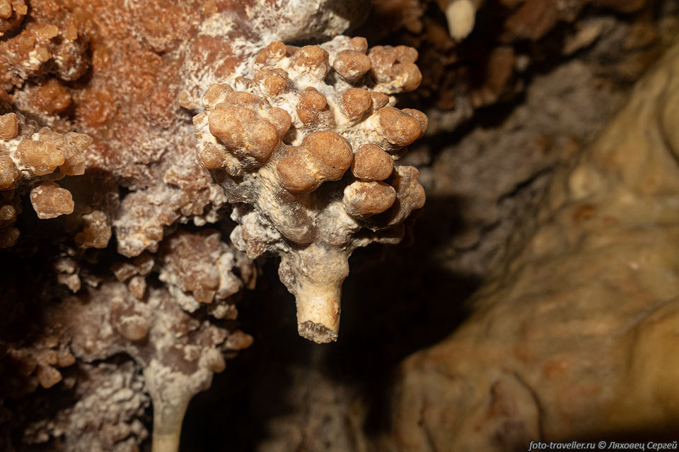 Вторичные образования в пещере Сверхновая