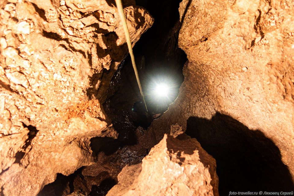 Пещера Буровая на Чатыр-Даге