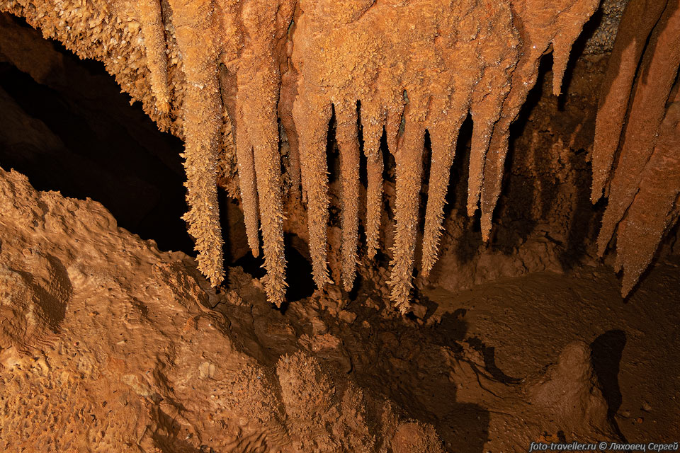 Красоты в одной из пещер Чатыр-Дага