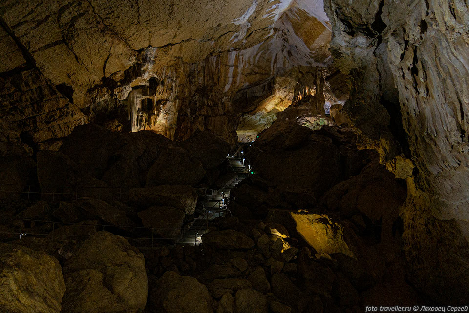 Большие объемы в пещере Мраморная 