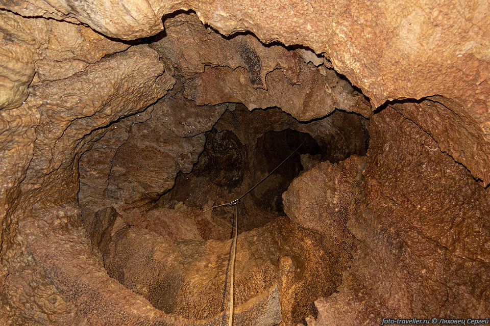 Колодец в пещере Сенокосная