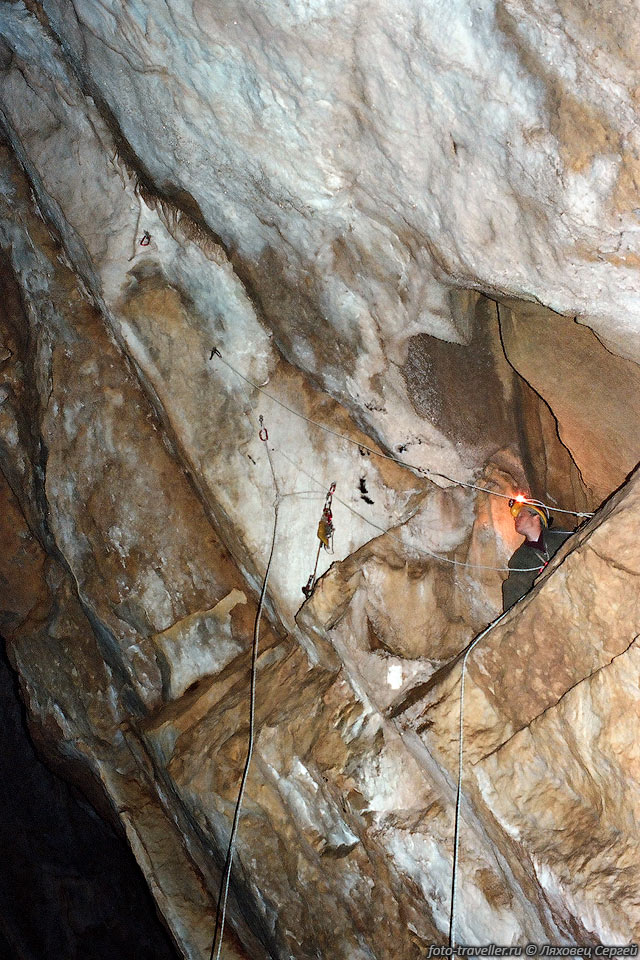 Восхождение  в пещере Обвальная