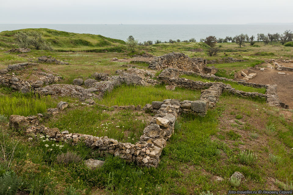 Городище Нимфей - древнегреческий город возле Керчи.
