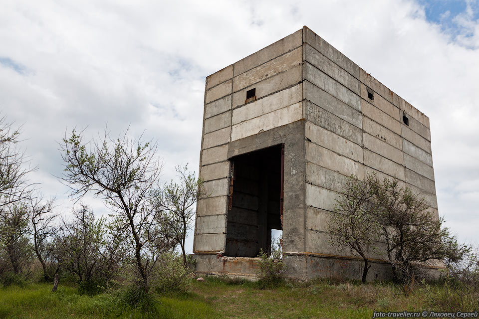 Заброшенная насосная Крымской атомной электростанции