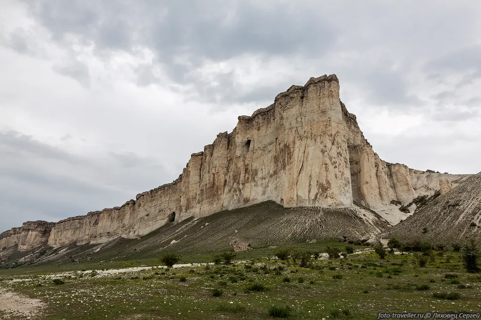 Белая скала (Ак-Кая)