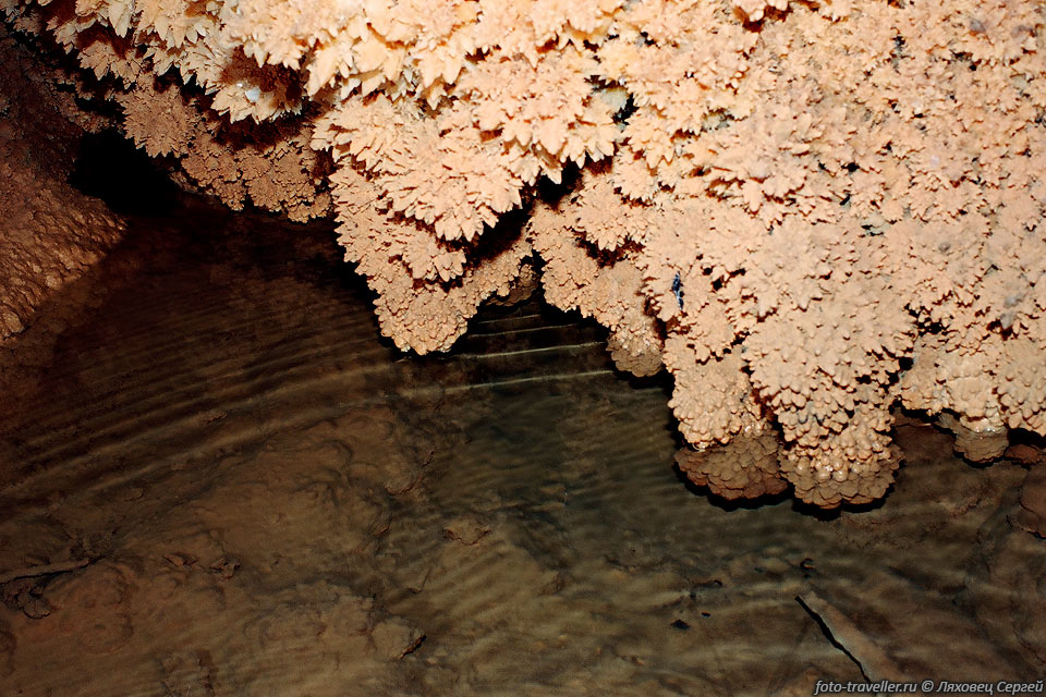 Пещерное озеро