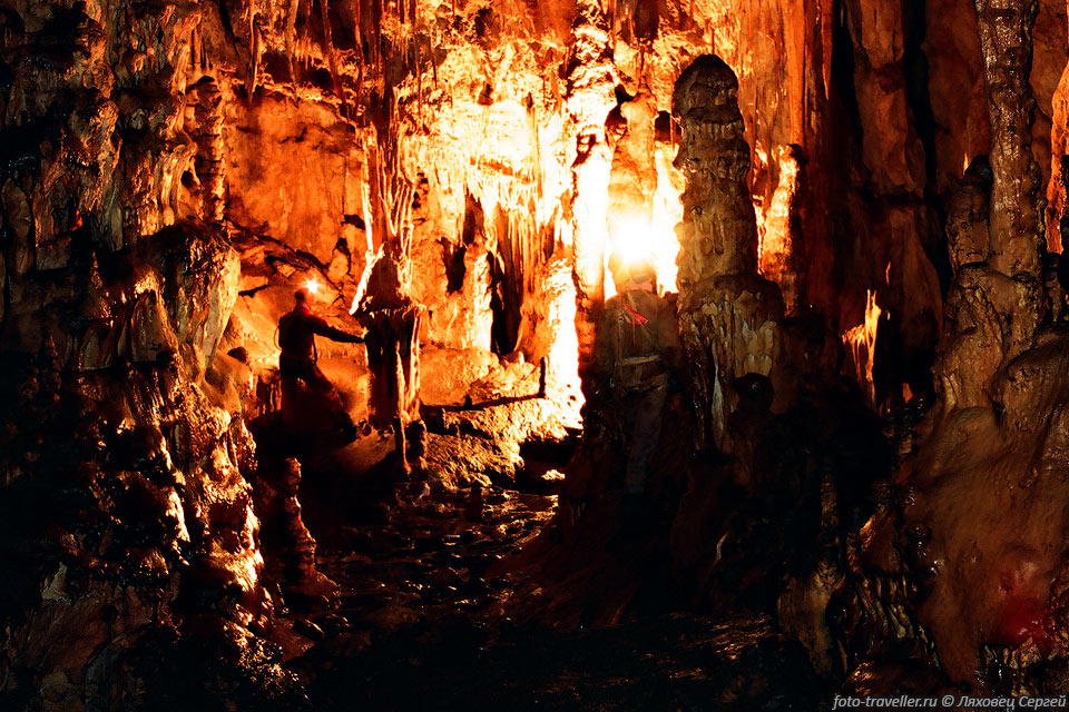 Дальний зал в пещере Виола
