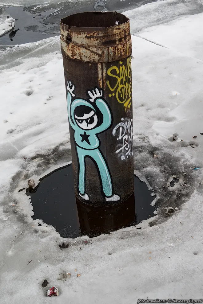 Опора причала