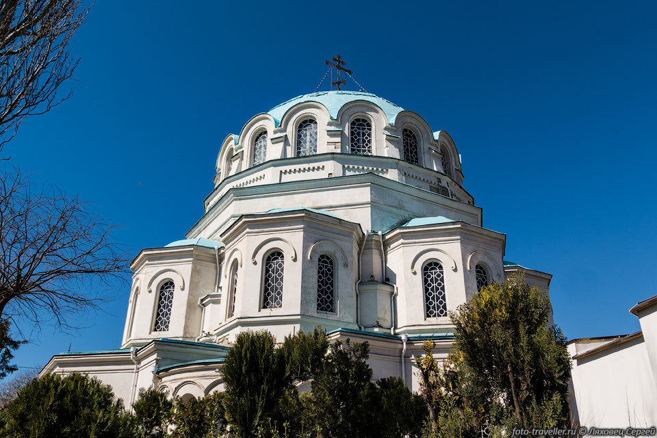 Собор Святителя Николая Чудотворца (Свято-Николаевский собор)  
в Евпатории.
Был заложен в 1893 году в память освобождения города во время Крымской войны.