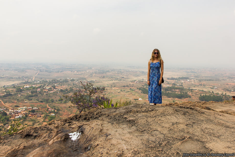 Вид с холма Амбухиманга