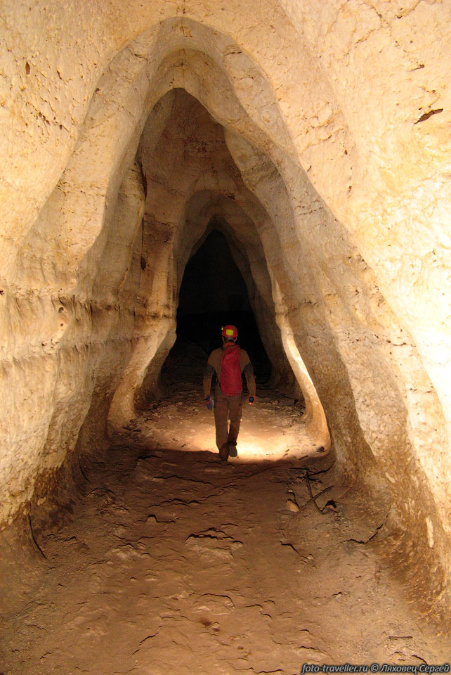 Пещера Kef Aziza горизонтального типа, имеет протяженность 3529 
м, глубину 16 м