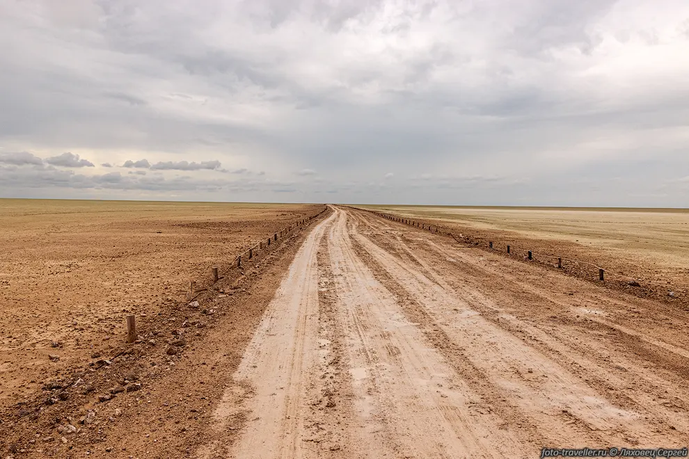 Дорога к смотровой Капупухеди Вассерлох (Kapupuhedi Wasserloch).